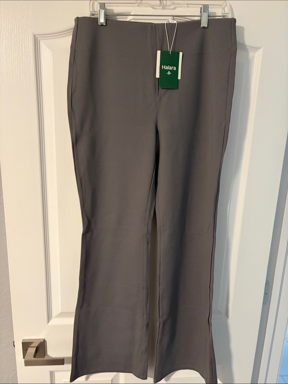HALARA Gray Athleisure Bootcut Pants